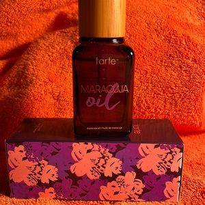EUC ‘Tarte’ Maracuja oil 1.7 fl oz.